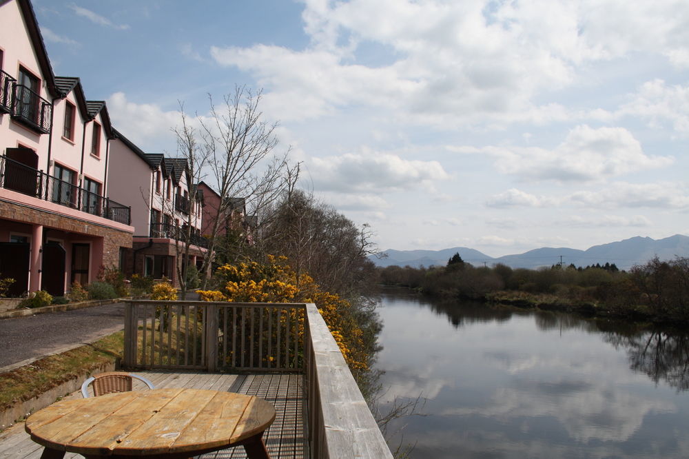 2 Mile Lodge Kenmare Εξωτερικό φωτογραφία