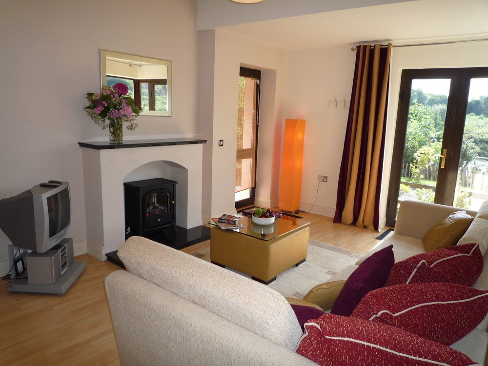 2 Mile Lodge Kenmare Εξωτερικό φωτογραφία