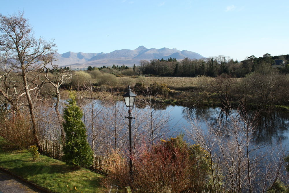 2 Mile Lodge Kenmare Εξωτερικό φωτογραφία