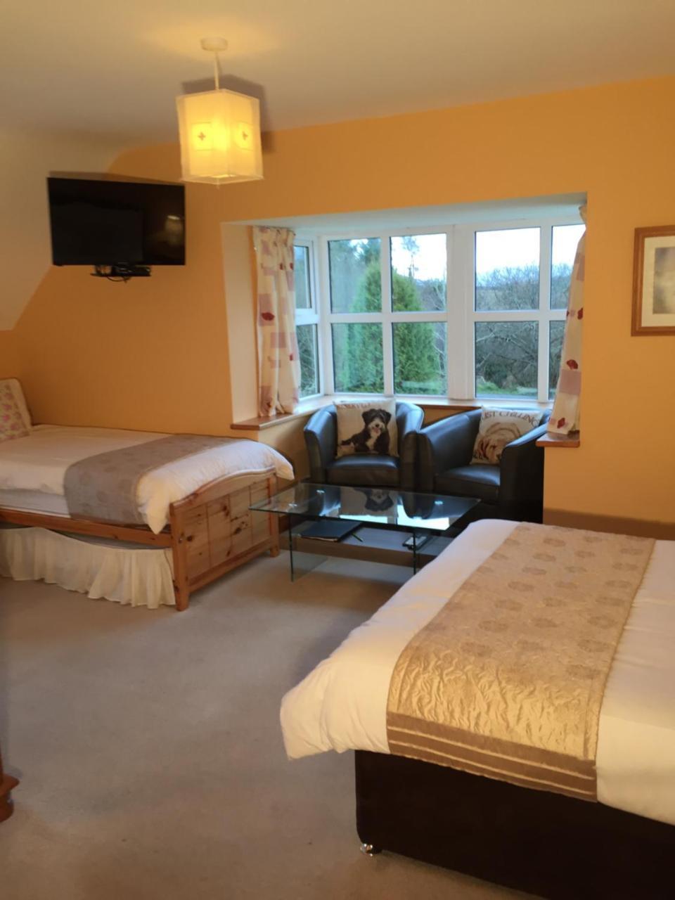 2 Mile Lodge Kenmare Εξωτερικό φωτογραφία