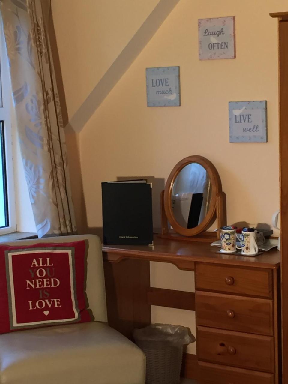 2 Mile Lodge Kenmare Εξωτερικό φωτογραφία